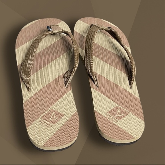 SPERRY Youth Calypso Sandals Size 4M Brown and Tan Like New! - Picture 10 of 11